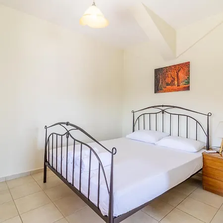 Finas Penthouse Apartman Kavála