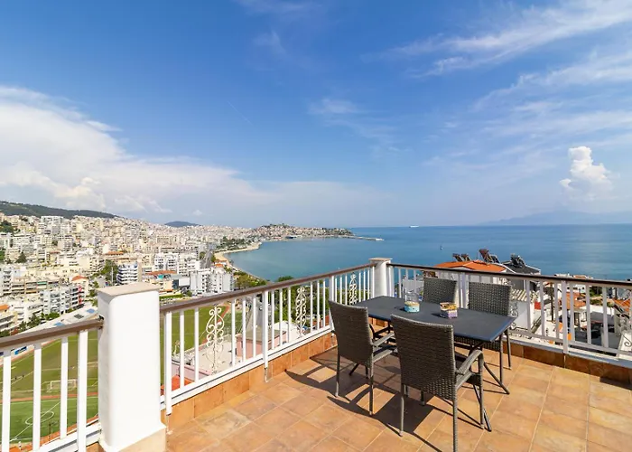 Finas Penthouse *